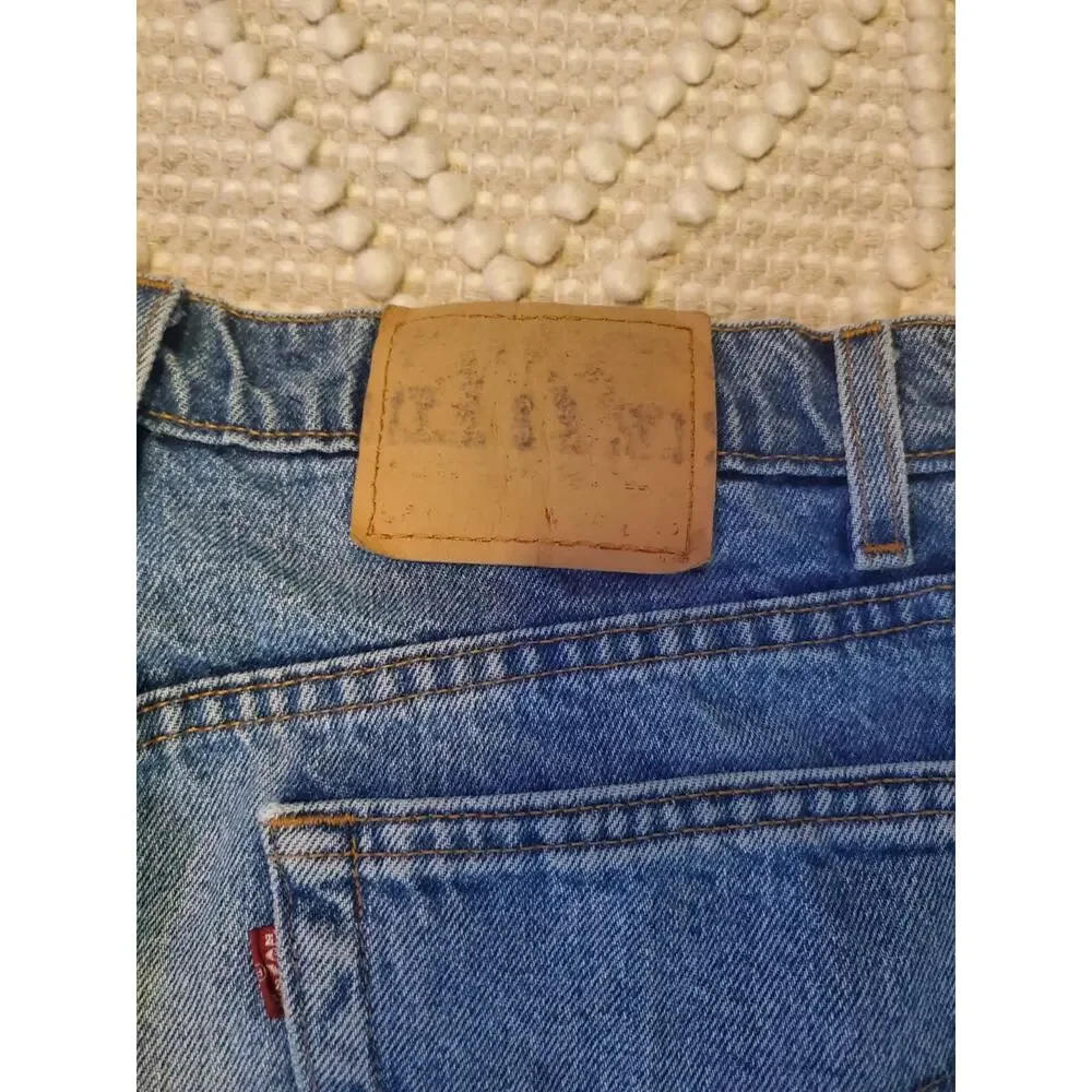 Vintage Levi's 550 Men's Relaxed Fit Jeans Size 34x36